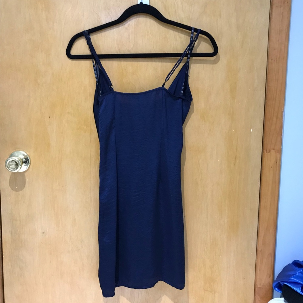 Missguided Navy Slip Dress with Knot Detail - Picture 3 of 3